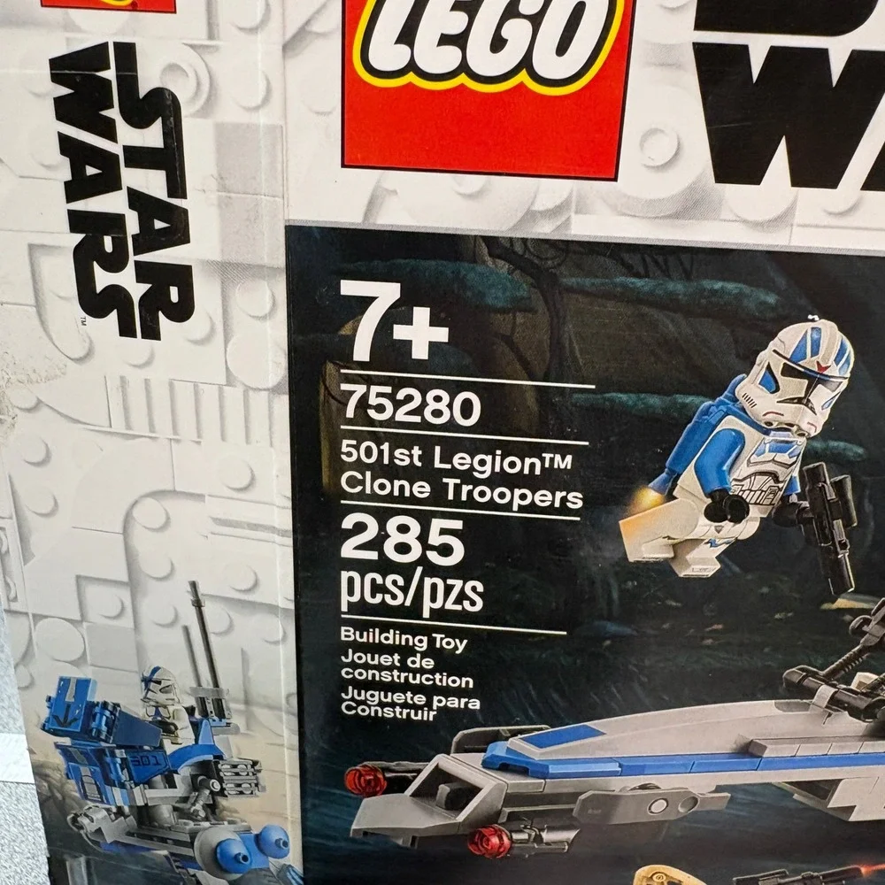 LEGO Star Wars 501st Legion Clone Troopers 75280 Blue White 285 Pcs Set